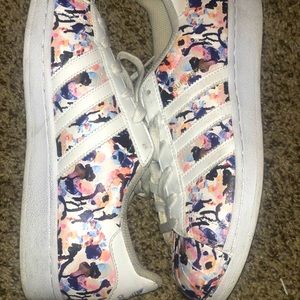 floral adidas superstars